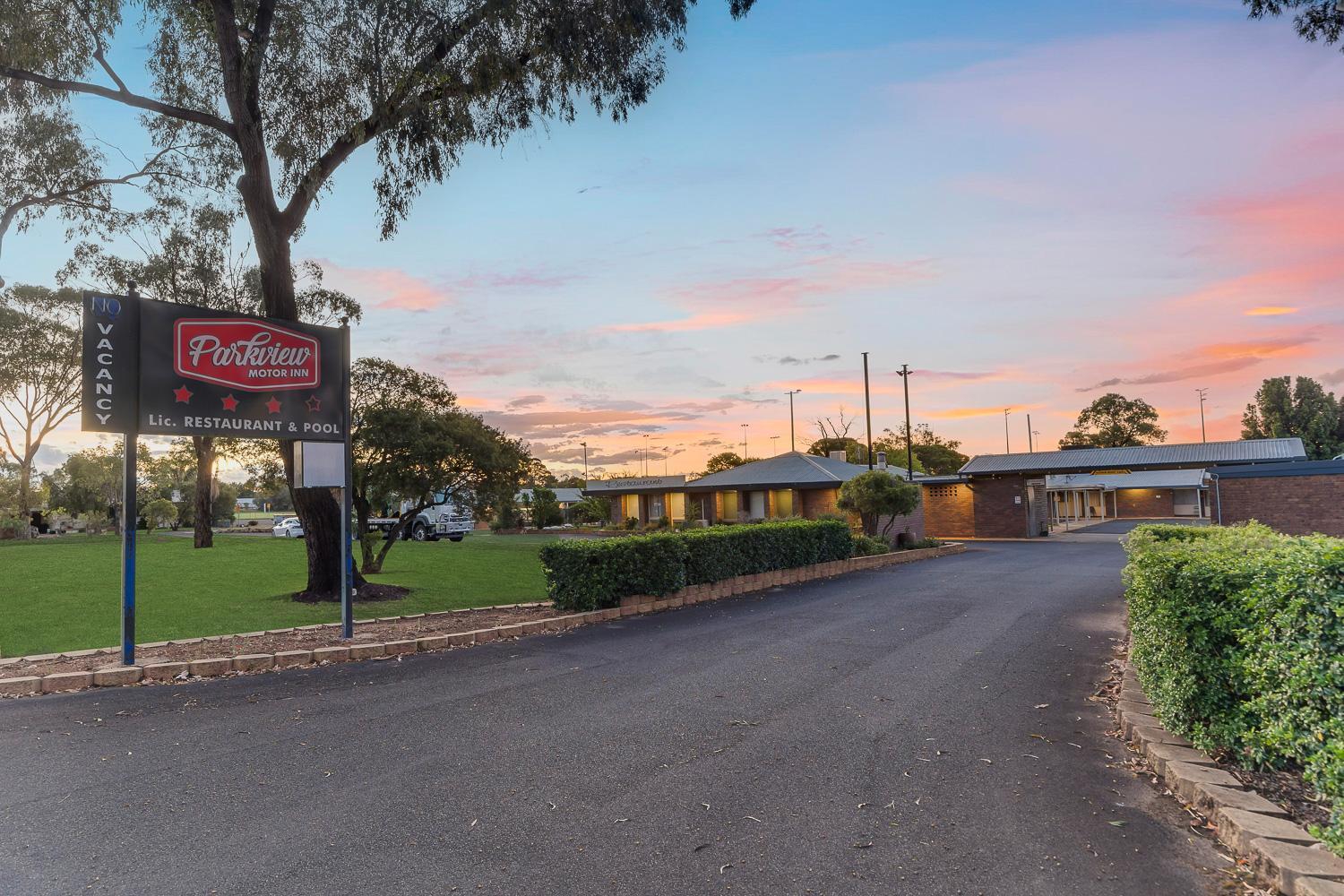 Parkview Motor Inn Parkes Eksteriør bilde