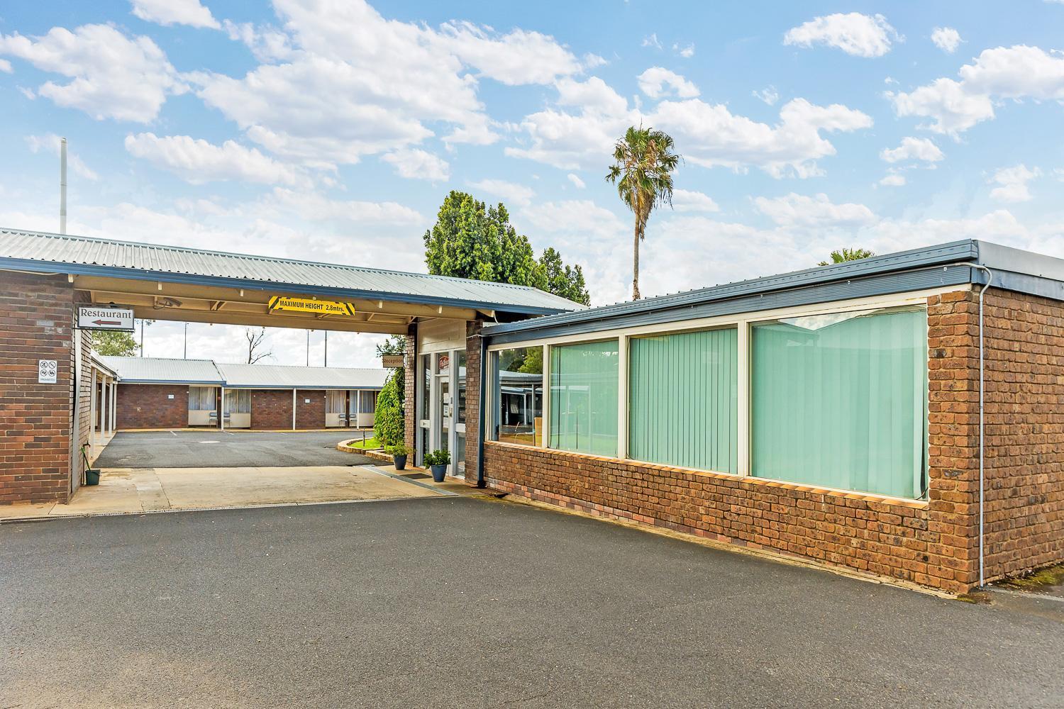 Parkview Motor Inn Parkes Eksteriør bilde