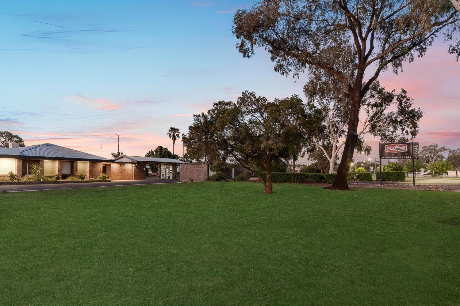 Parkview Motor Inn Parkes Eksteriør bilde